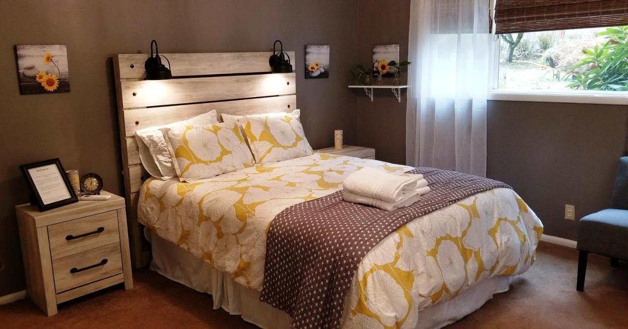 Creekside Bed And Breakfast Guest Room Deerhorn Bagian luar foto